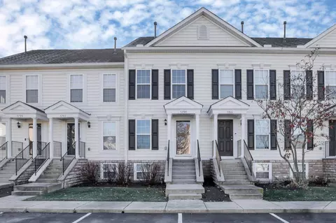 5799 Bridgehampton Dr #69, New Albany, OH 43054