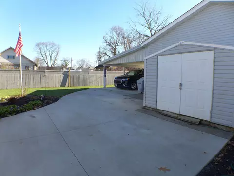 263 North St, Logan, OH 43138 photo 9