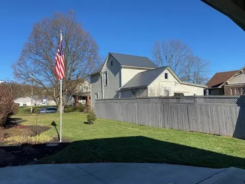 263 North St, Logan, OH 43138 photo 6