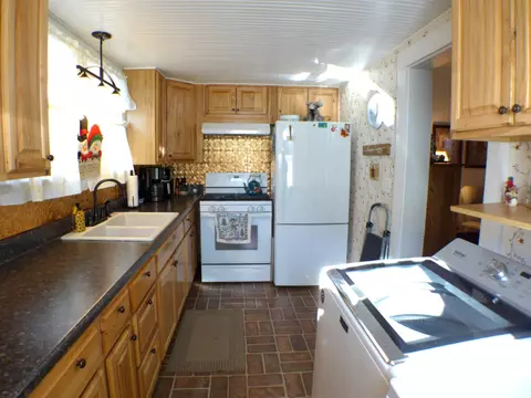 263 North St, Logan, OH 43138 photo 10