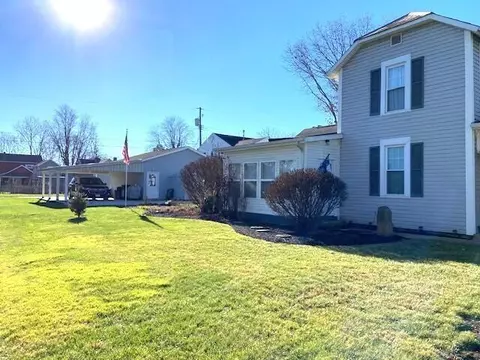263 North St, Logan, OH 43138 photo 5