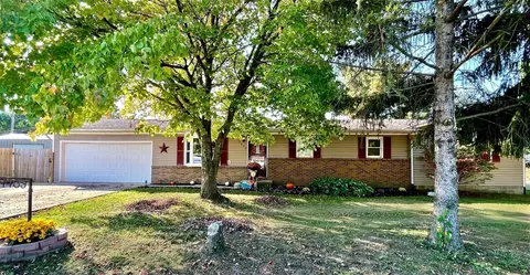7403 Carol Rd, Circleville, OH 43113 photo 1