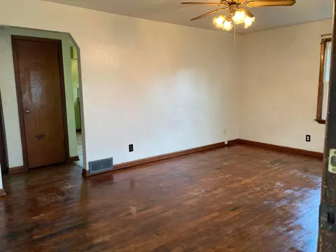 607 Spring St, Lancaster, OH 43130 photo 4