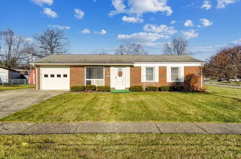 153 Crown Hill Ct, Columbus, OH 43230