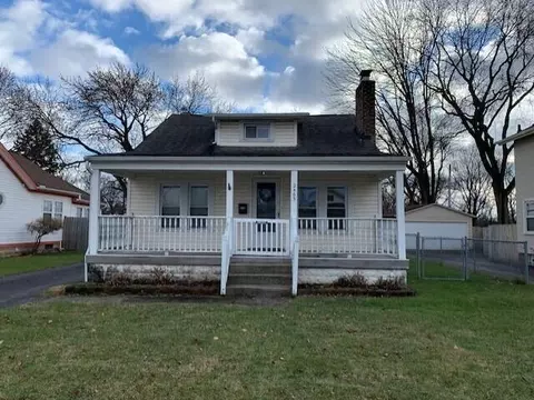 2465 Valleyview Dr, Columbus, OH 43204
