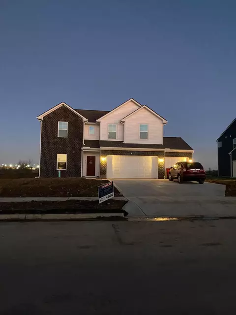 419 Quincy Cir, London, OH 43140
