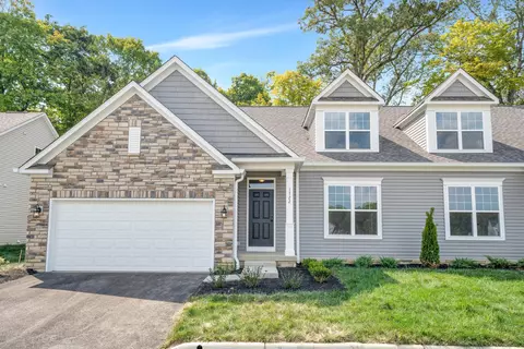1722 Bookfield Ln, Grove City, OH 43123