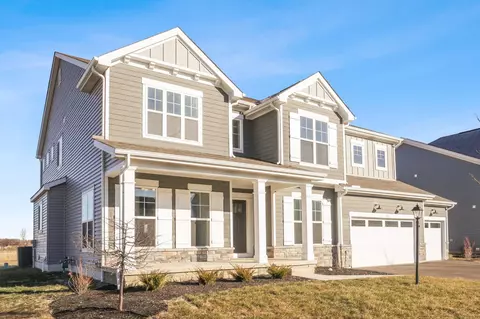 332 Sandhill Crane St, Pickerington, OH 43147