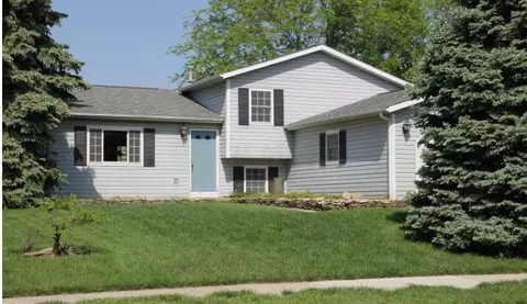 5401 Dexter Falls Rd, Columbus, OH 43221