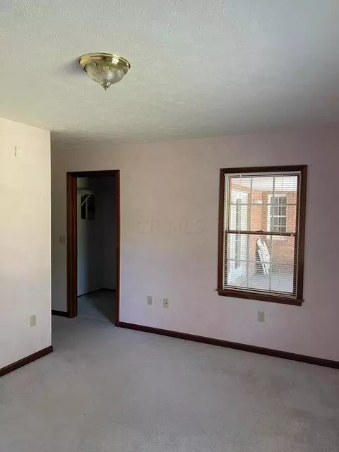2829 Walnut Grove Ln, Springfield, OH 45504 photo 9