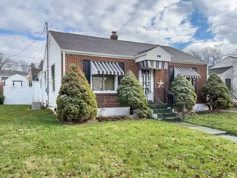 1324 Amherst Rd, Springfield, OH 45504 photo 2
