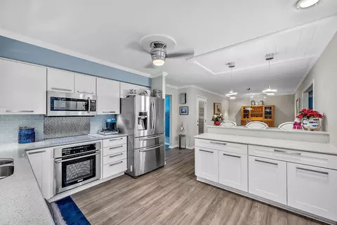 Kitchen - 3560 Smeltzer Rd, Marion, OH 43302 photo 5 of 6