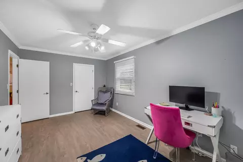Bedroom - 3560 Smeltzer Rd, Marion, OH 43302 photo 8 of 8