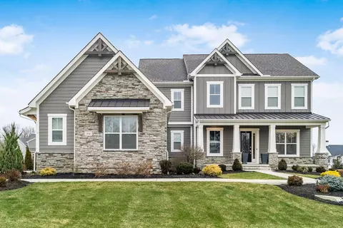 1924 Liberty Bluff Dr, Delaware, OH 43015