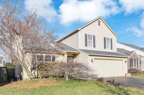 322 Meadow Ash Dr, Lewis Center, OH 43035