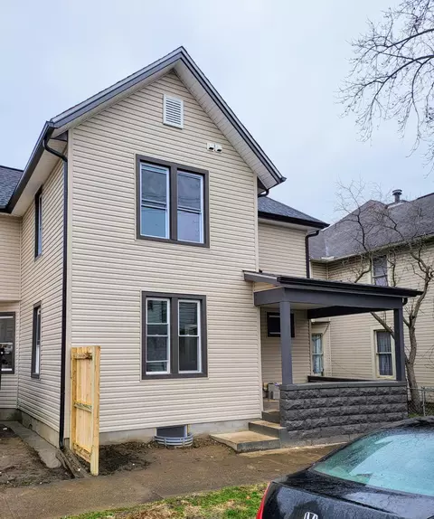 12 E Saint Clair St, Newark, OH 43055