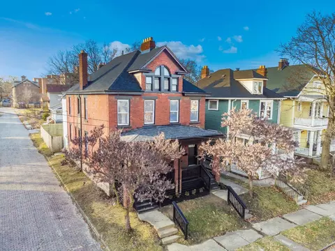 369-371 Berkeley Rd, Columbus, OH 43205 photo 3