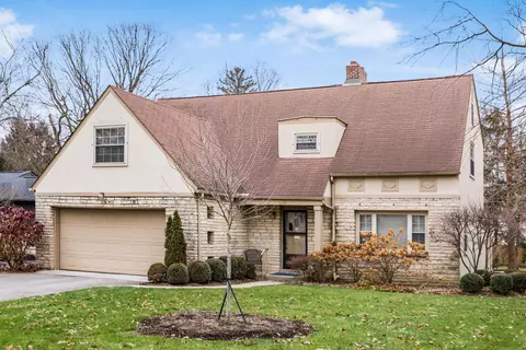 136 S Roosevelt Ave, Bexley, OH 43209