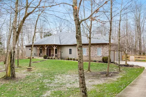 11537 Cedar Creek Dr NW, Canal Winchester, OH 43110
