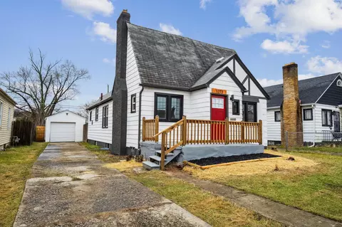 1373 E Hudson St, Columbus, OH 43211