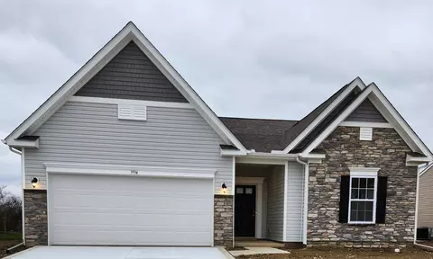 3934 Chickasaw Dr, Grove City, OH 43123