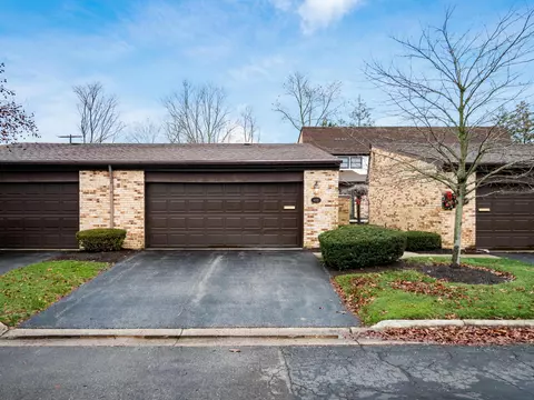 4572 Arlingate Dr E, Columbus, OH 43220