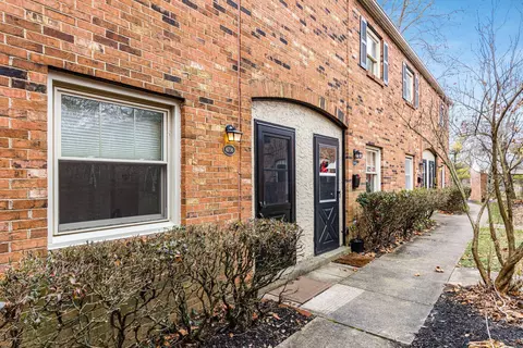 4736 Merrifield Pl #24, Upper Arlington, OH 43220