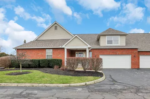 7381 Birdie Ln, Canal Winchester, OH 43110