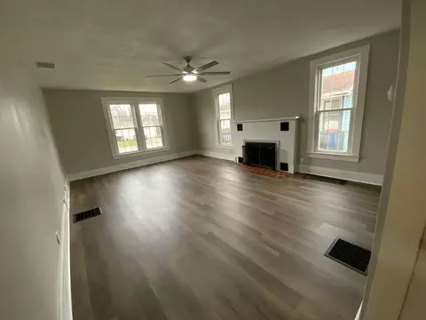 527 E 4th St, Marysville, OH 43040
