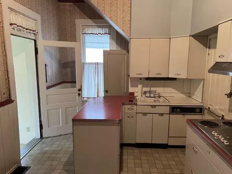 413 E Main St, Circleville, OH 43113 photo 16