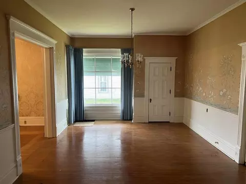 413 E Main St, Circleville, OH 43113 photo 9