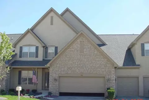 8075 Hillingdon Dr, Powell, OH 43065