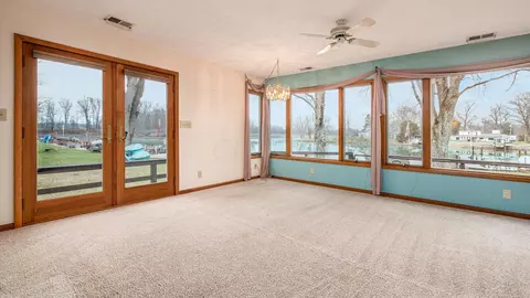 811 Maple Ave, Hebron, OH 43025 photo 11