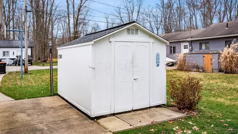 811 Maple Ave, Hebron, OH 43025 photo 5