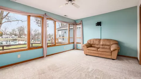 811 Maple Ave, Hebron, OH 43025 photo 9