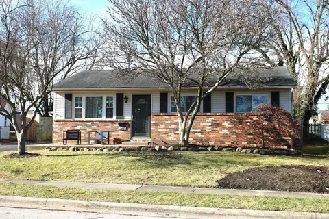 247 Ferndale Ct, West Jefferson, OH 43162