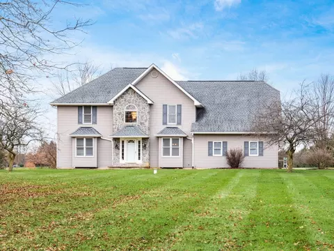 1245 E Slate Ridge Dr NW, Canal Winchester, OH 43110