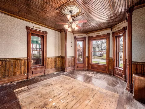 219 E High St, Ashley, OH 43003 photo 6