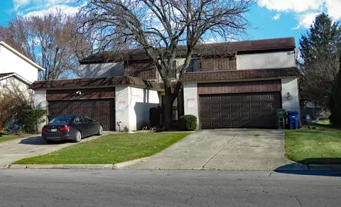 1910-1912 Bairsford Dr, Columbus, OH 43232