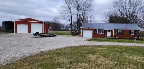 9418 State Route 56, Circleville, OH 43113