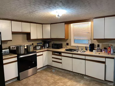 224 E George St, Marion, OH 43302 photo 4