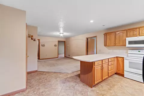 5 June Dr, Willard, OH 44890 photo 7