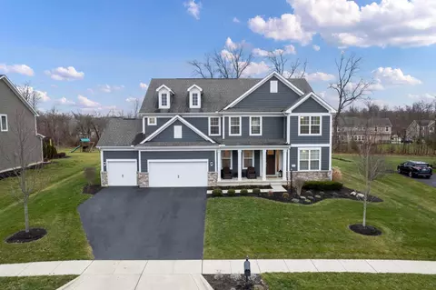 6164 Brookview Manor Dr, Galena, OH 43021