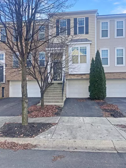 6317 Chetti Dr, Columbus, OH 43213