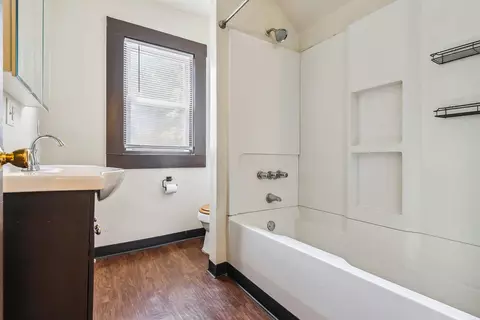 87 E Dodridge St, Columbus, OH 43202 photo 3