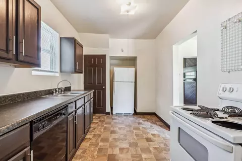 87 E Dodridge St, Columbus, OH 43202 photo 9