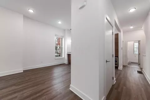 298 Wilson Ave #300, Columbus, OH 43205