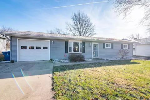 204 N Linden St, Anna, OH 45302