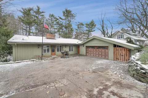 448 N Pearl St, Granville, OH 43023