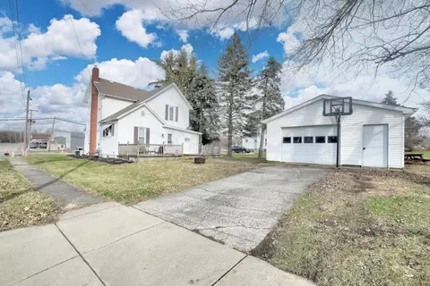 302 E Tiffin St, Willard, OH 44890 photo 4